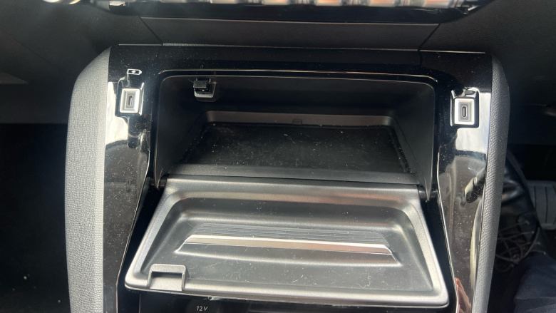 Peugeot 208 1.2 Hybrid 100 Allure 5dr e-DSC6 Petrol Hatchback